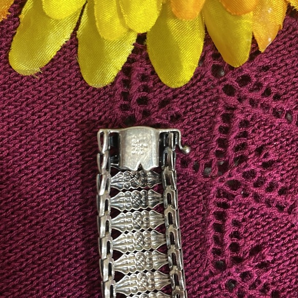 Milor Elegant Silver Bracelet - Picture 8 of 11